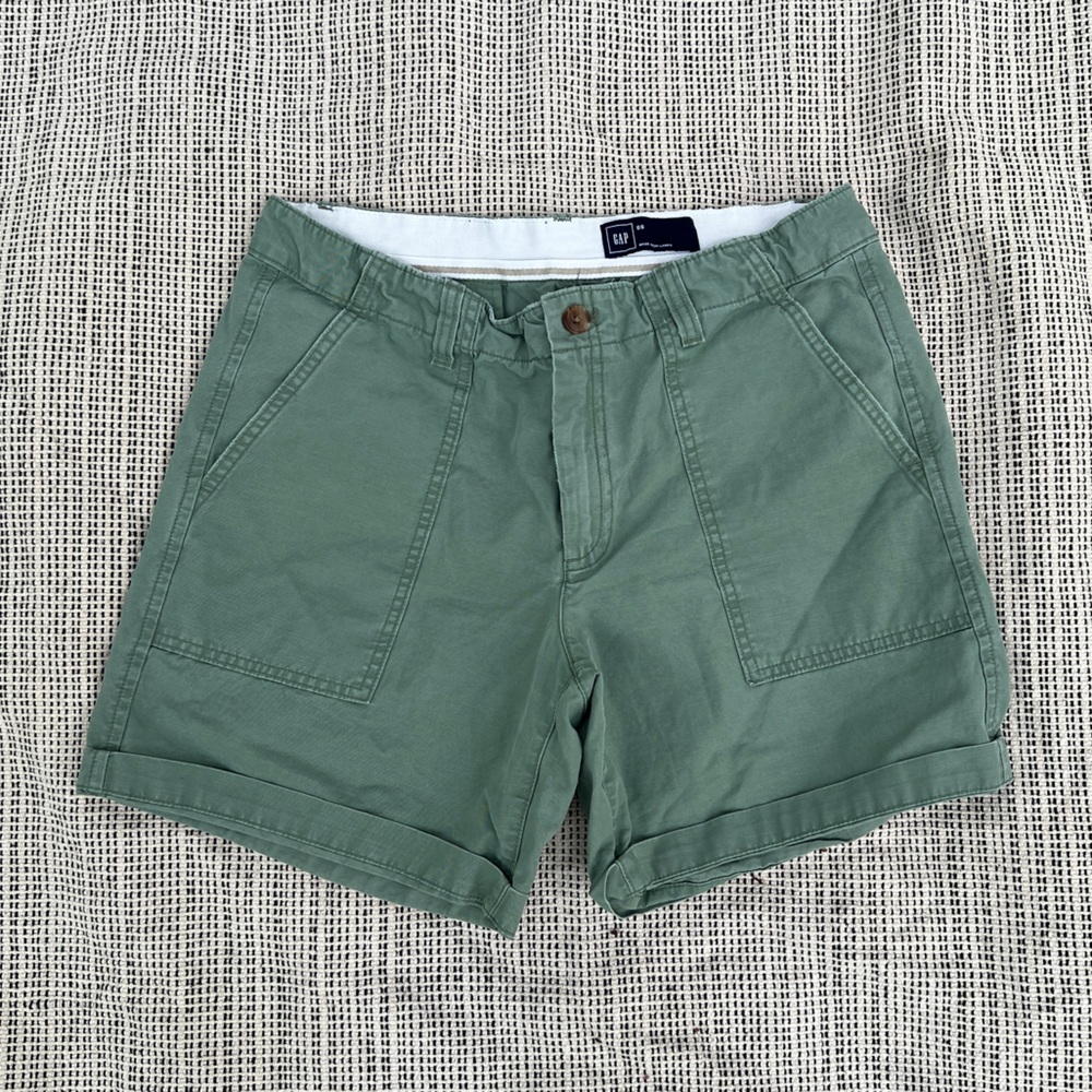 GAP Dusty Army Green Cargo Preppy Shorts